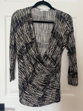 Vintage Max Mara Black and Cream Slinky Jersey Wrap Top